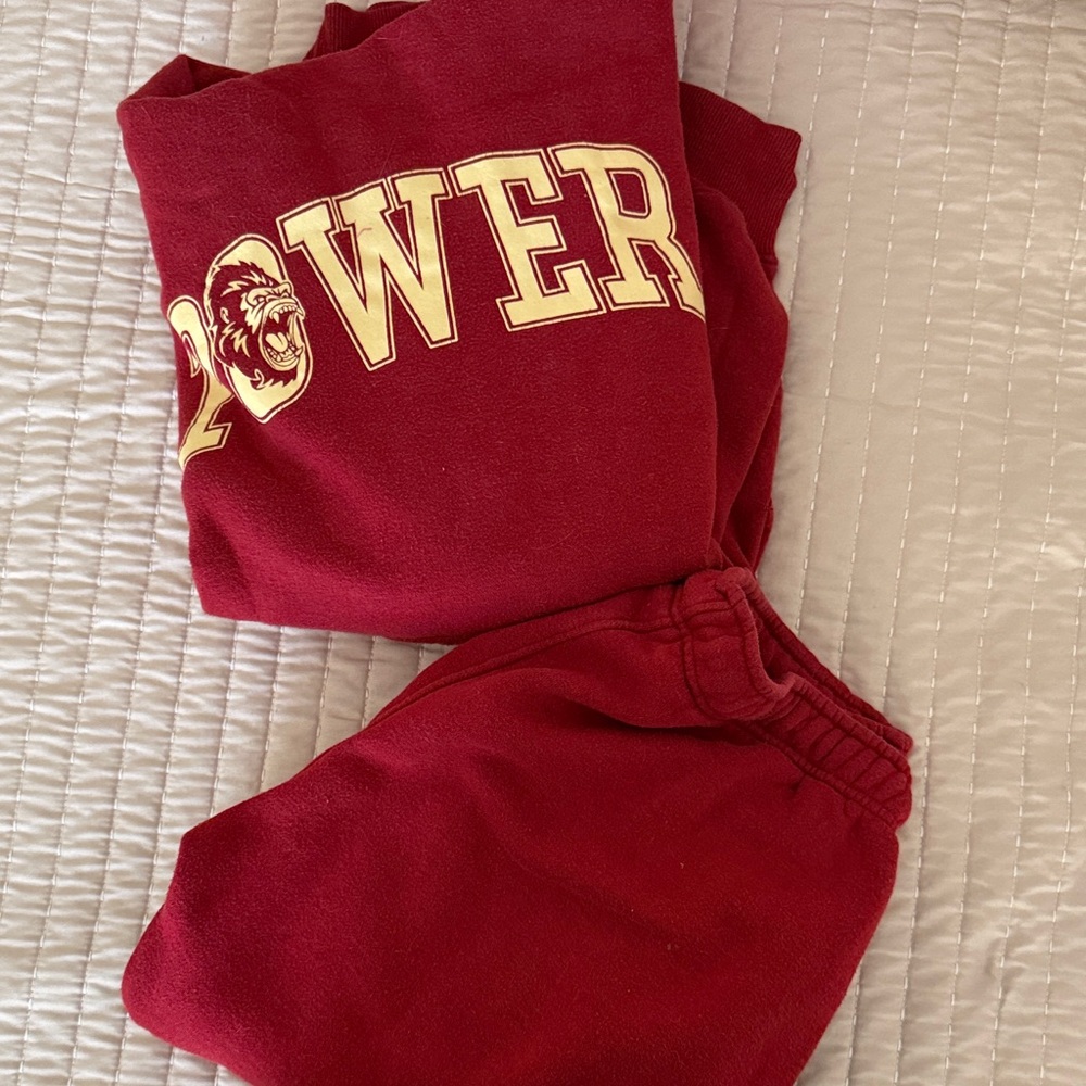 Inaka Power Maroon and Cream Sweat Set